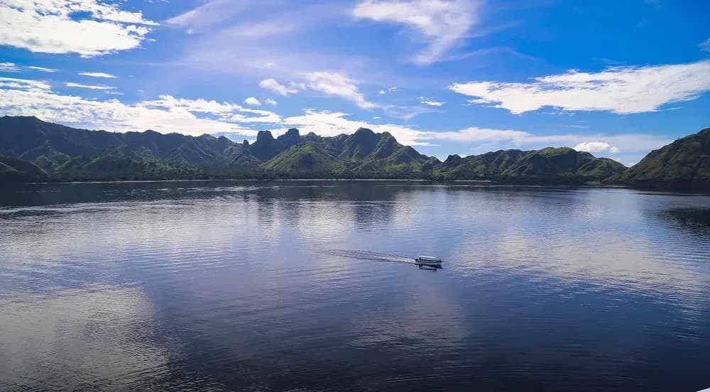 Komodo Island - Background