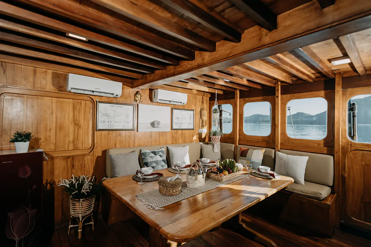 Adishree Phinisi - Luxury Phinisi Komodo Charter 2026