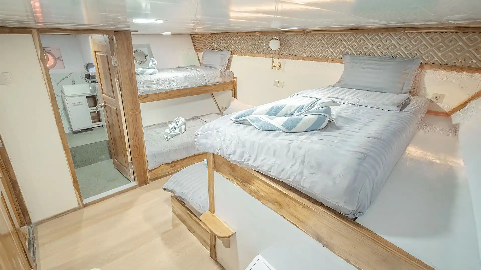 Deluxe Cabin - Image 1