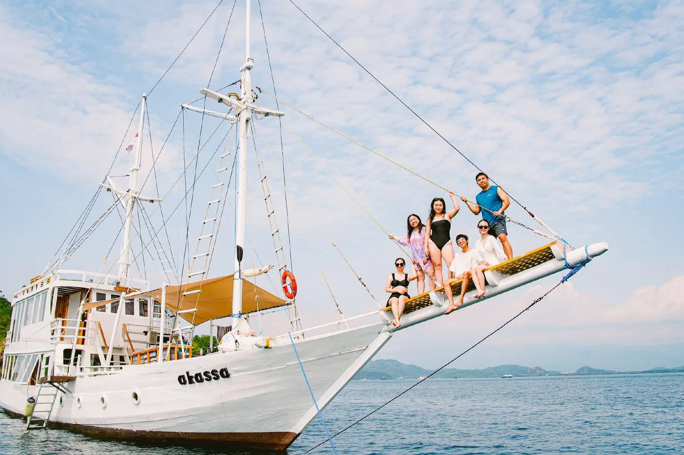 Akassa Cruise - Luxury Phinisi Komodo Charter 2026