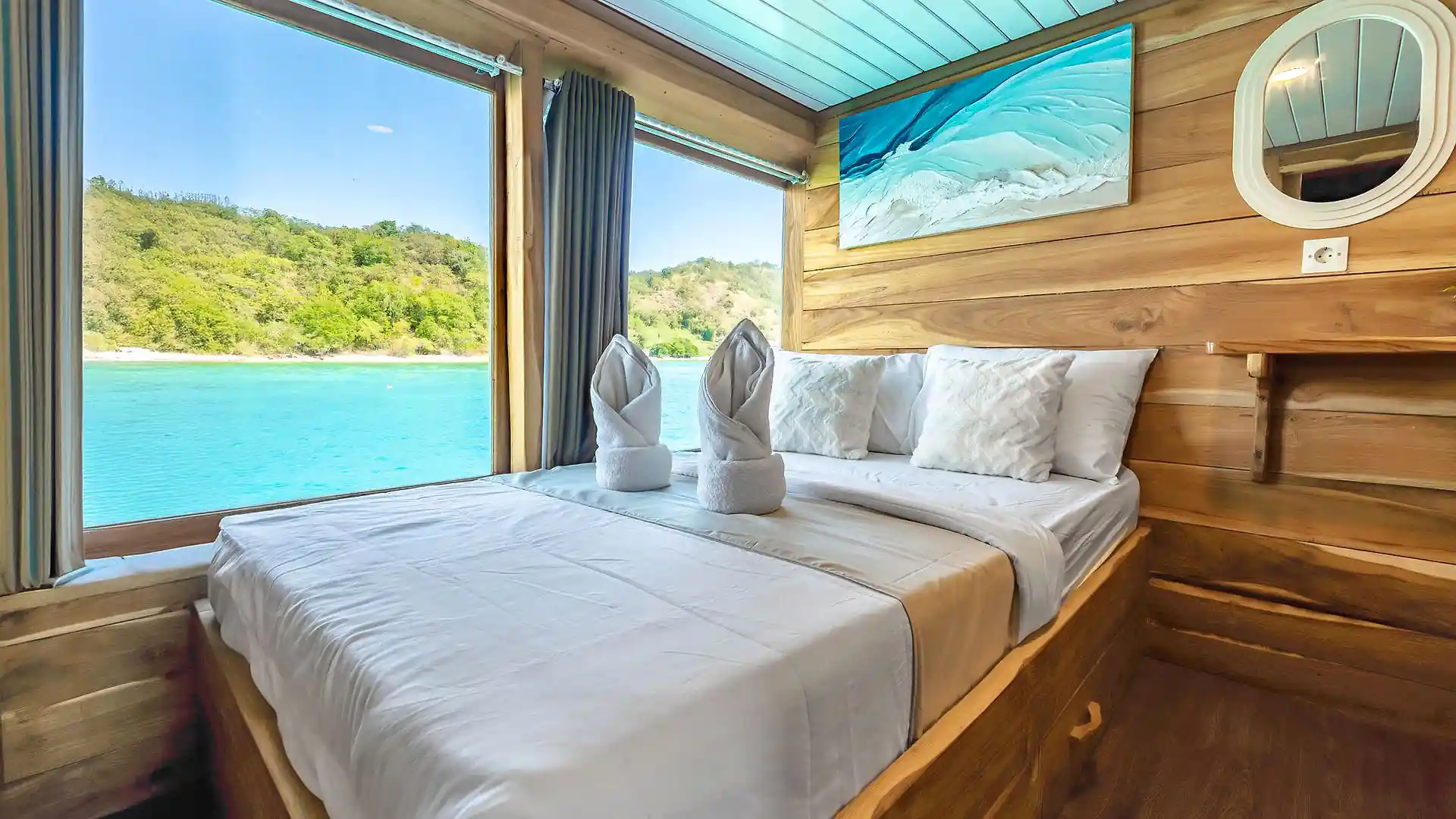 Superior Cabin 1 (Upperdeck) - Image 1