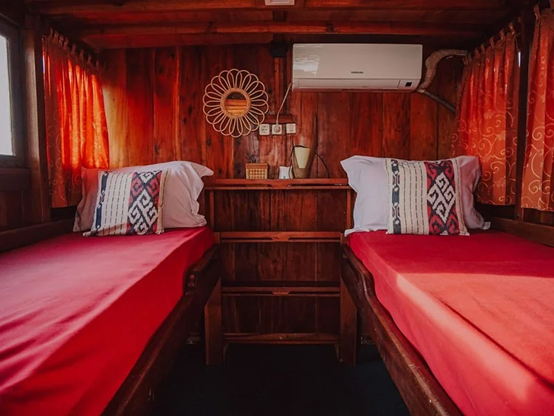 Voyager Twin Cabin - Image 1