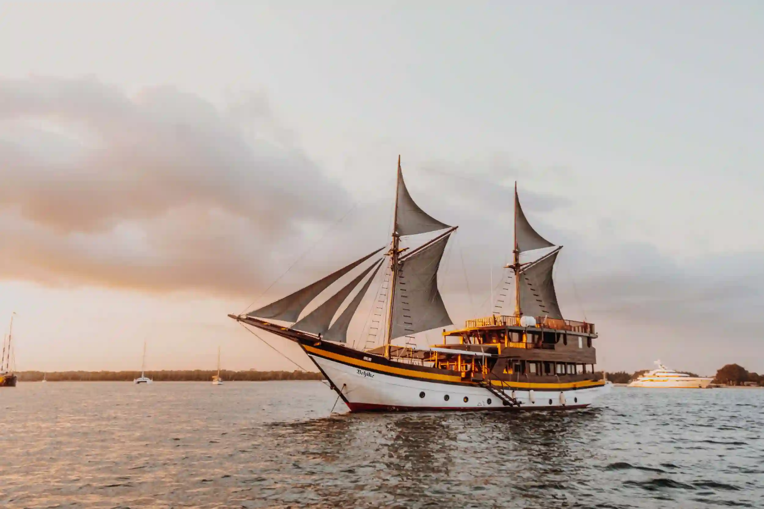 Behike Phinisi - Luxury Phinisi Komodo Charter 2026