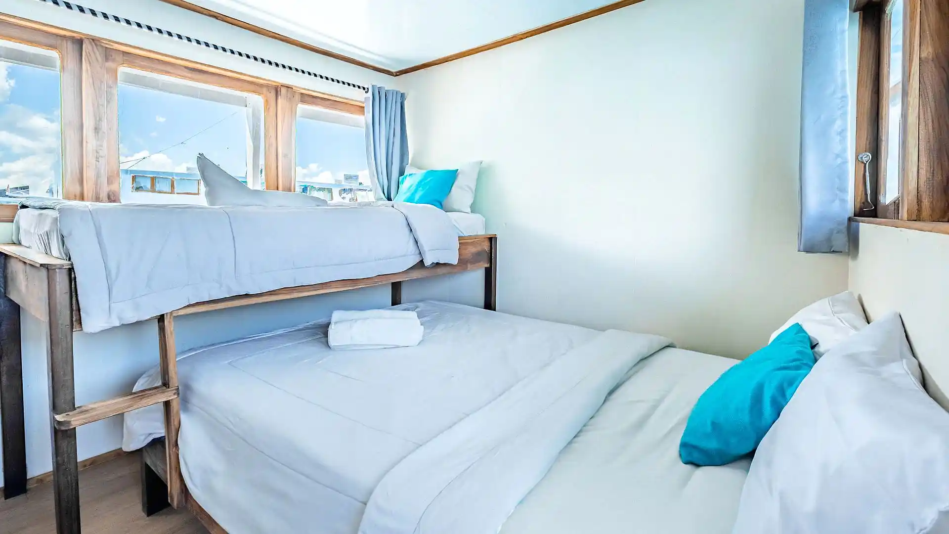 Sharing Cabin 3 - Image 1