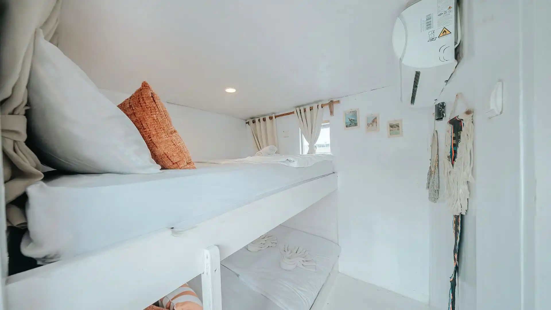 Sharing Cabin 4 - Image 1