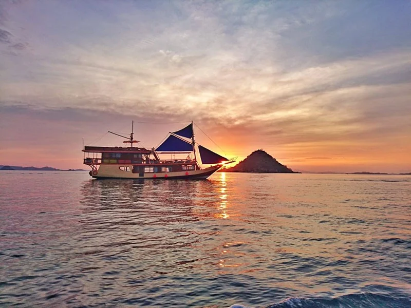 Florence Phinisi - Luxury Phinisi Komodo Charter 2026