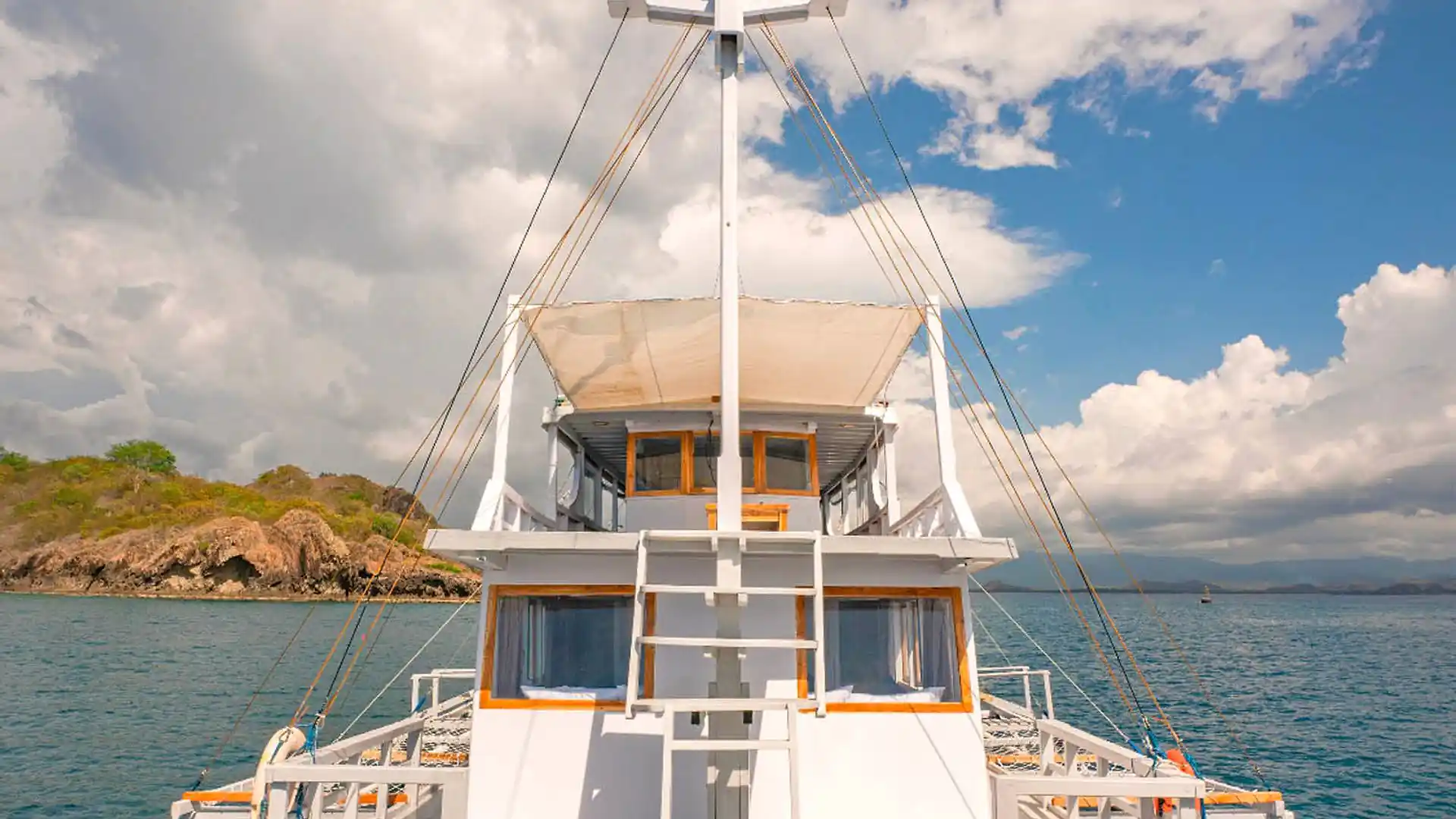 IJC Boat — Gallery View 2, Komodo