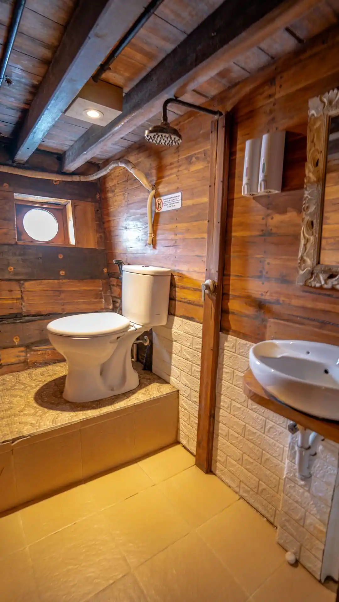 Shared Ocean Cabin - Image 1