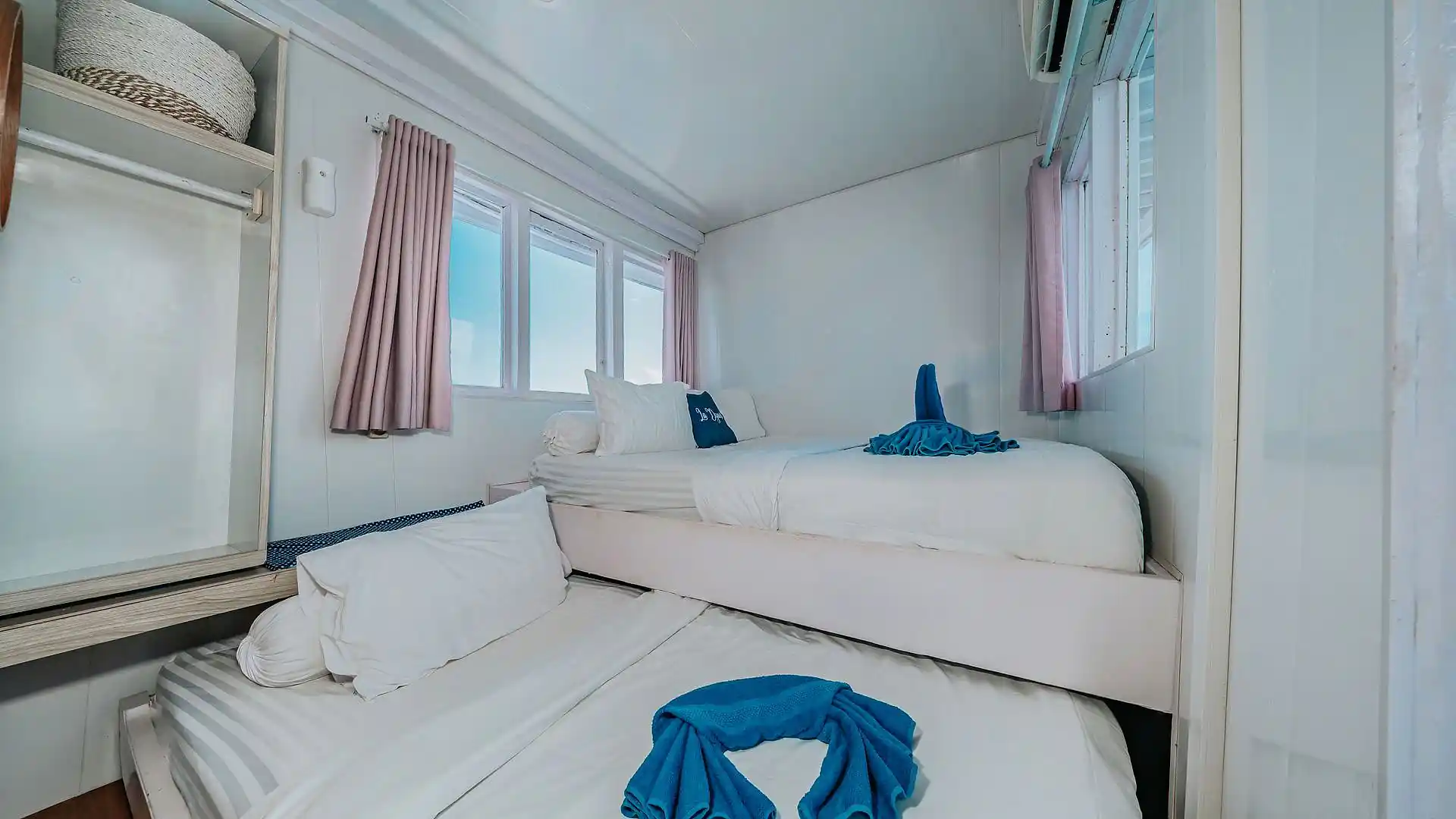 Master Cabin - Image 1