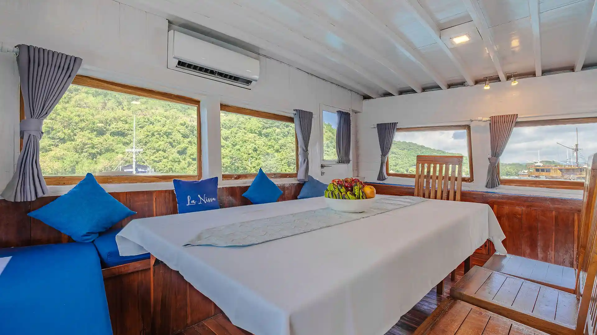 La Nissa - Luxury Phinisi Komodo Charter 2026
