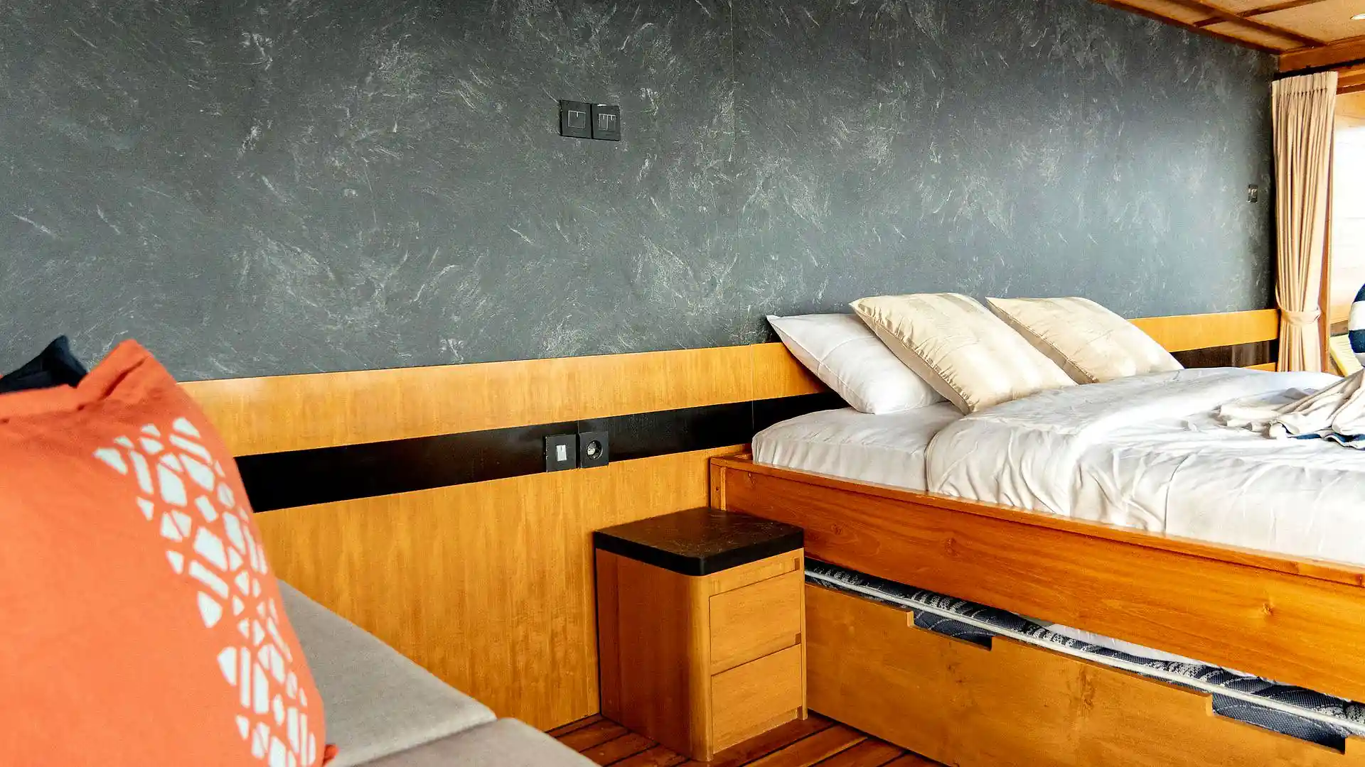 Royal Master Ocean 2 - Image 1