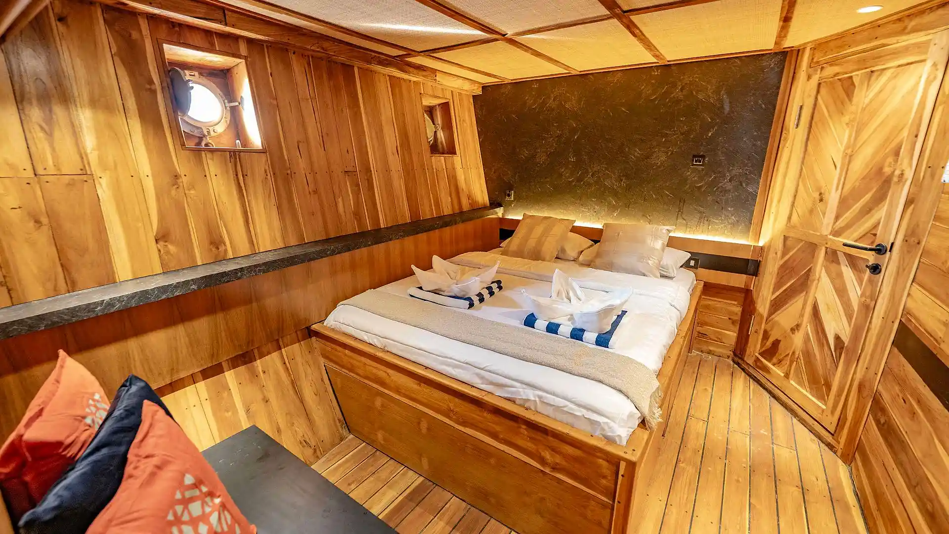 Superior Cabin 2 - Image 1