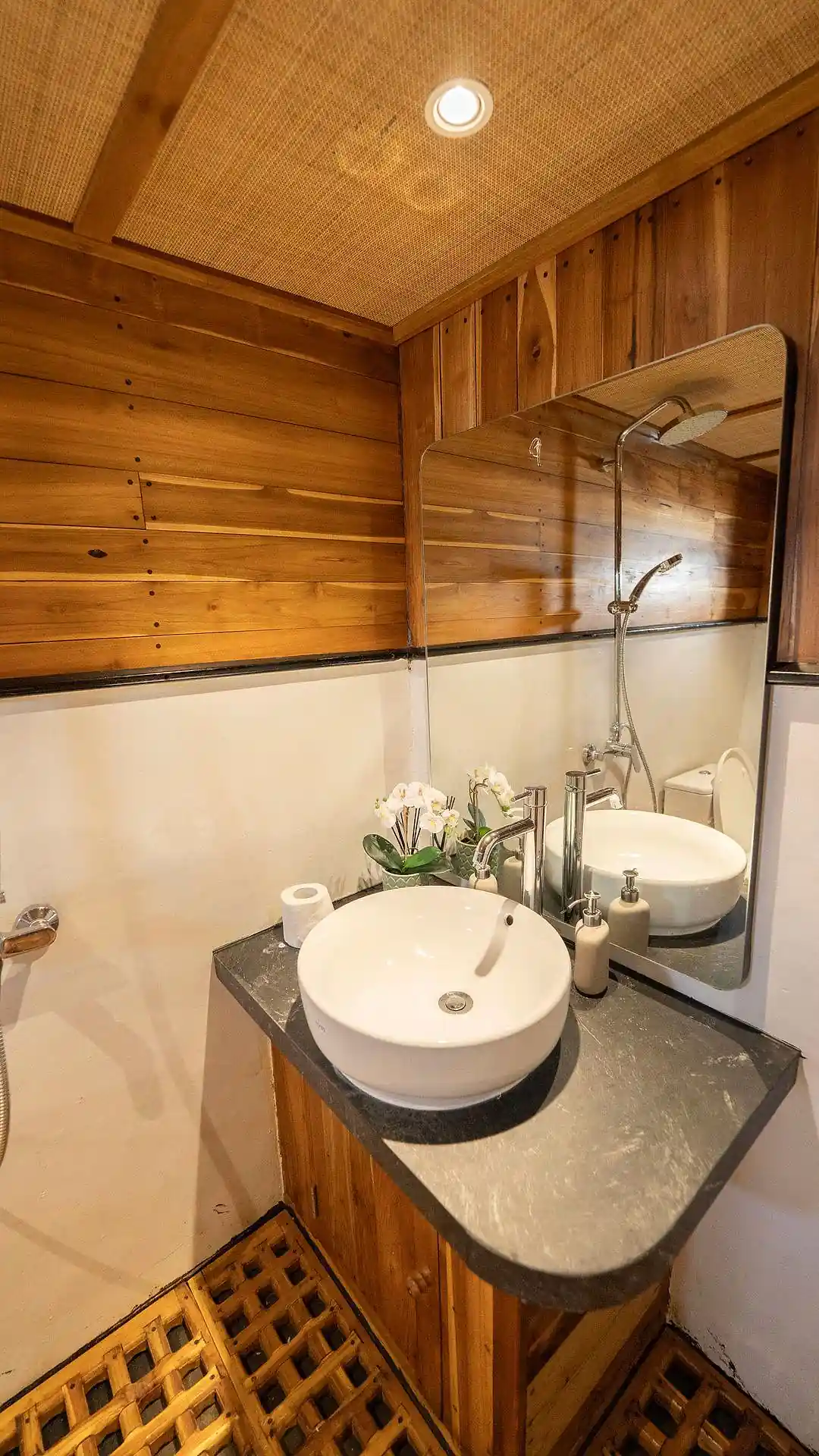 Superior Cabin 4 - Image 1