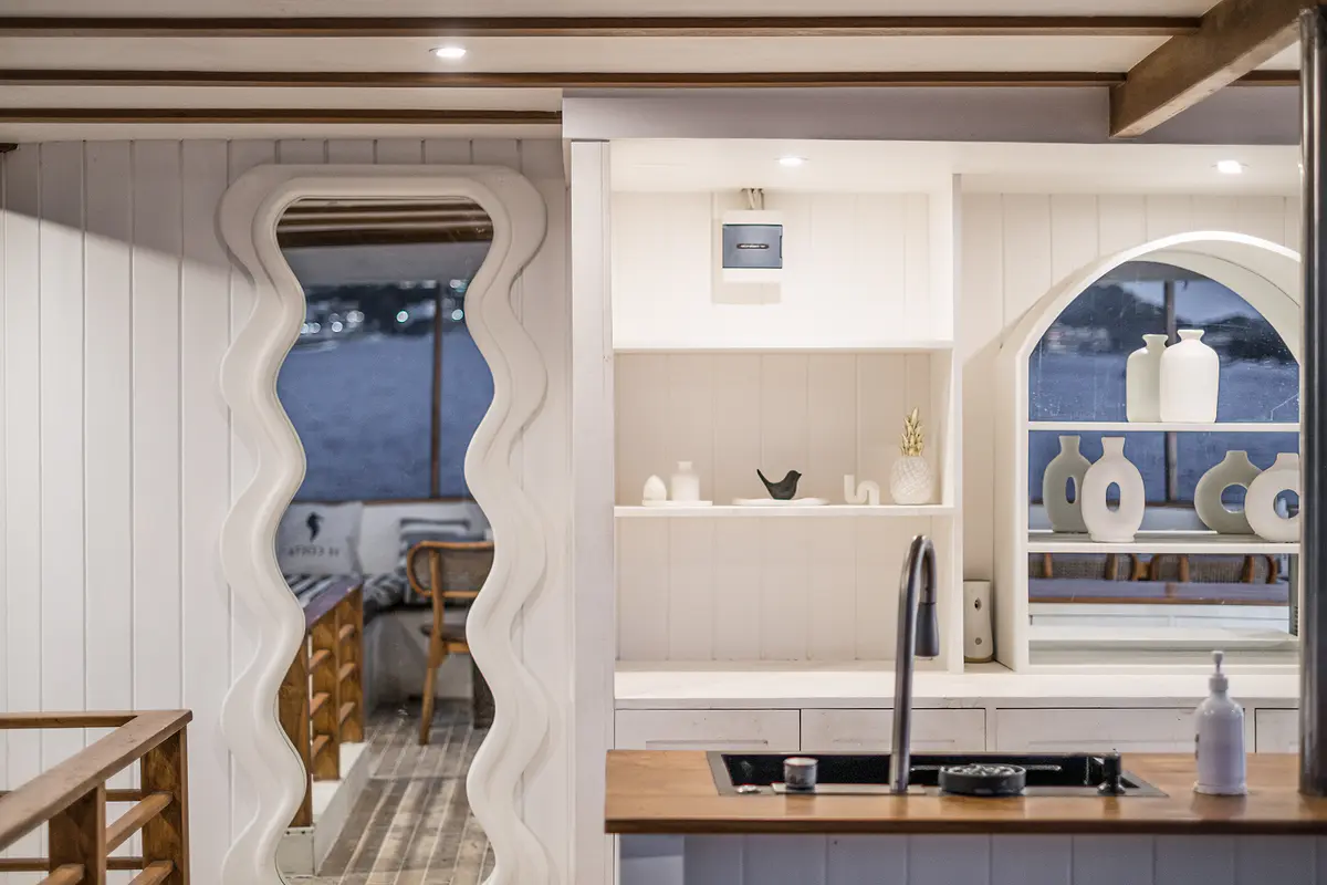 Le Coste Liveaboard - Luxury Phinisi Komodo Charter 2026