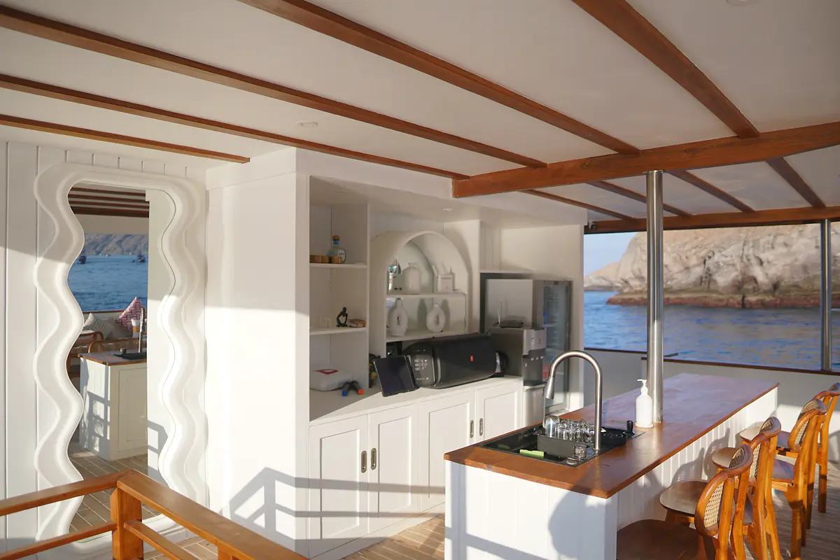 Le Coste Liveaboard - Luxury Phinisi Komodo Charter 2026