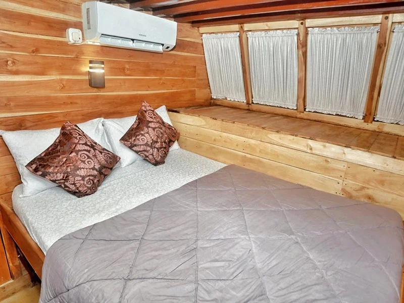 Deluxe Private Room - Image 1