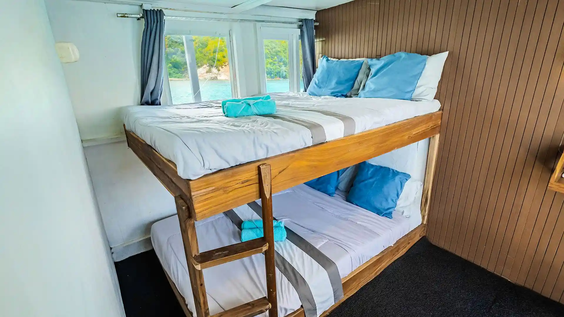 Share Cabin (Double) - Image 1