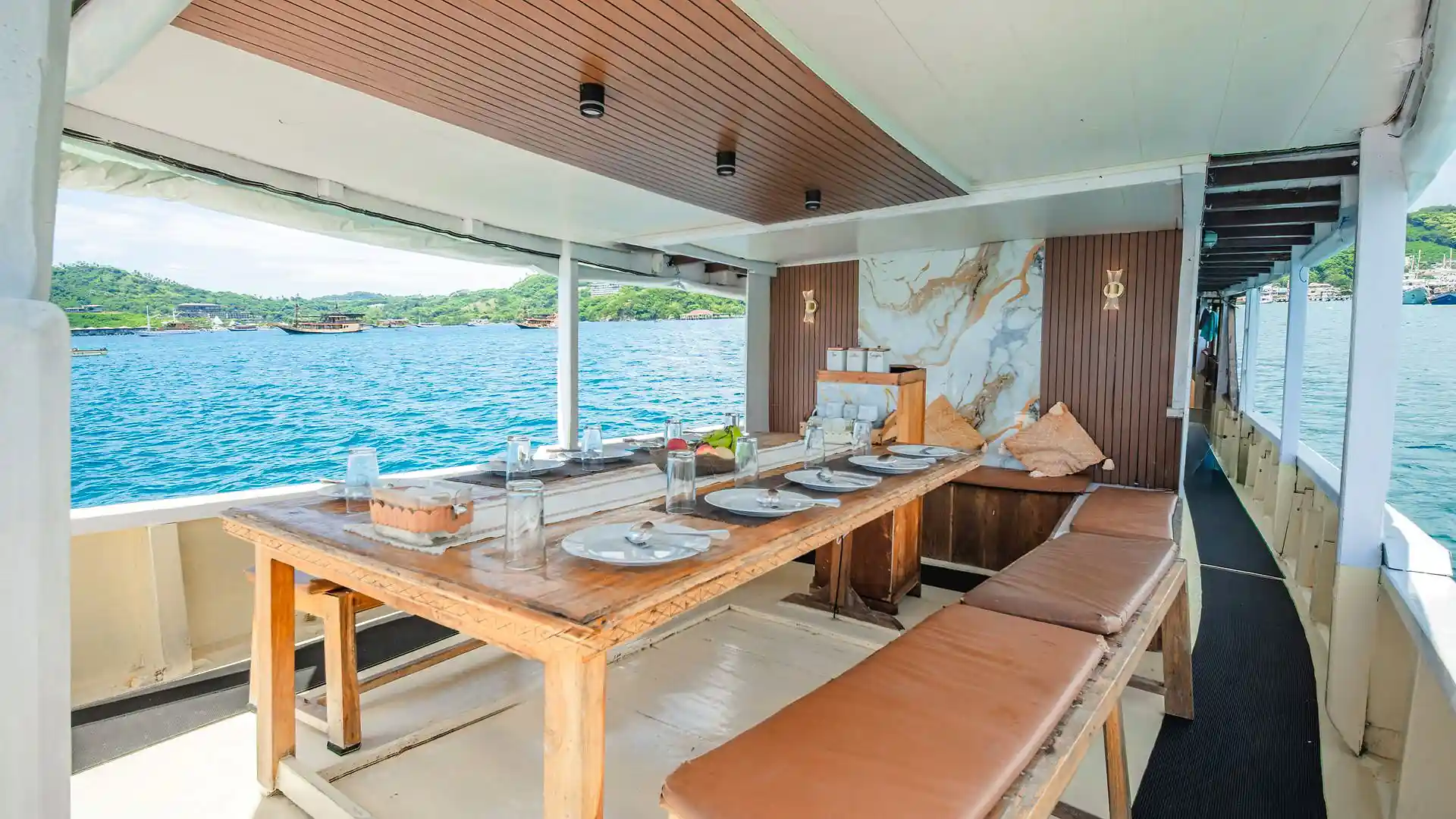 Nusantara Karya - Luxury Phinisi Komodo Charter 2026
