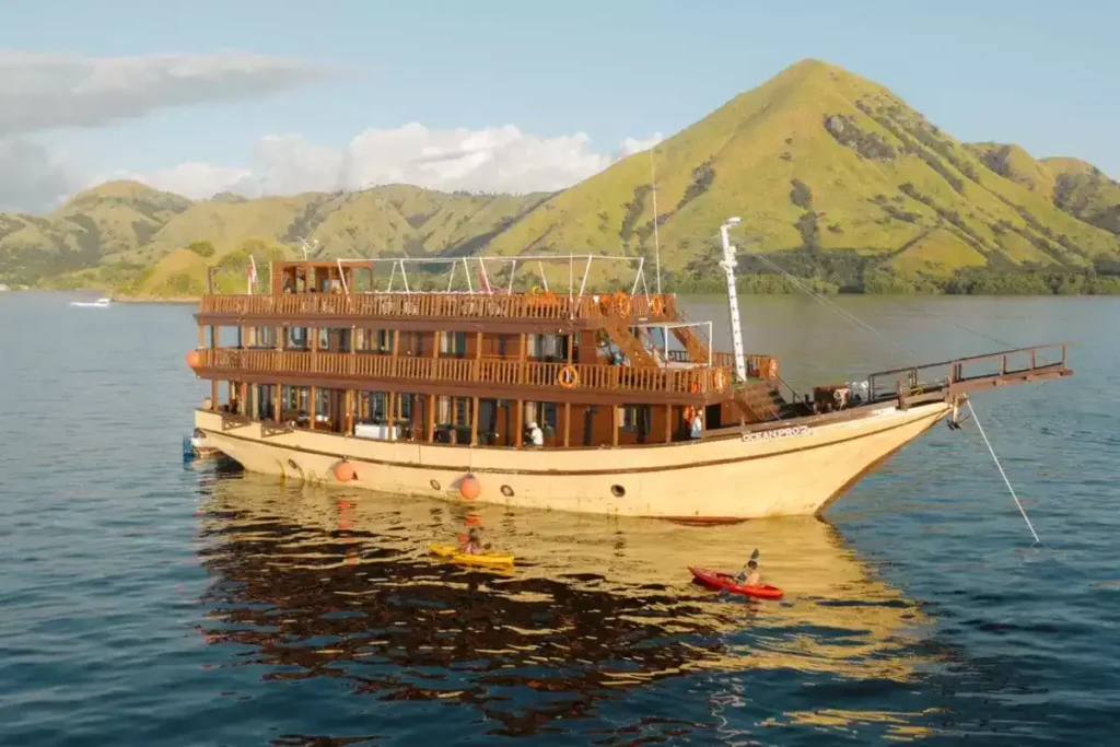 Ocean Pro Phinisi - Luxury Phinisi Komodo Charter 2026
