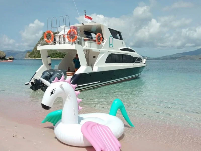  Ocean Quin Speed Boat - Luxury Phinisi Komodo Charter 2026