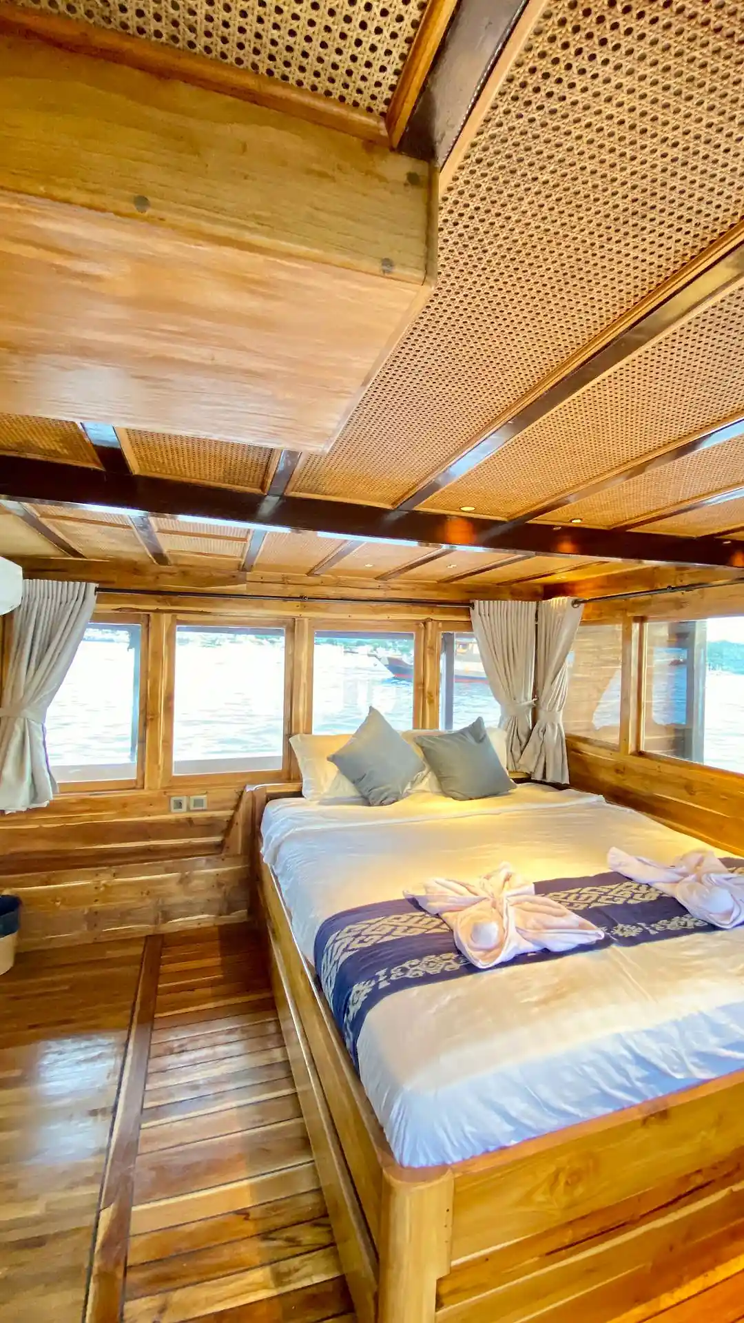 Sharing Cabin - Image 1