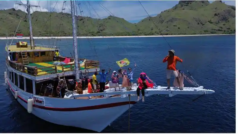 Thalassa 2