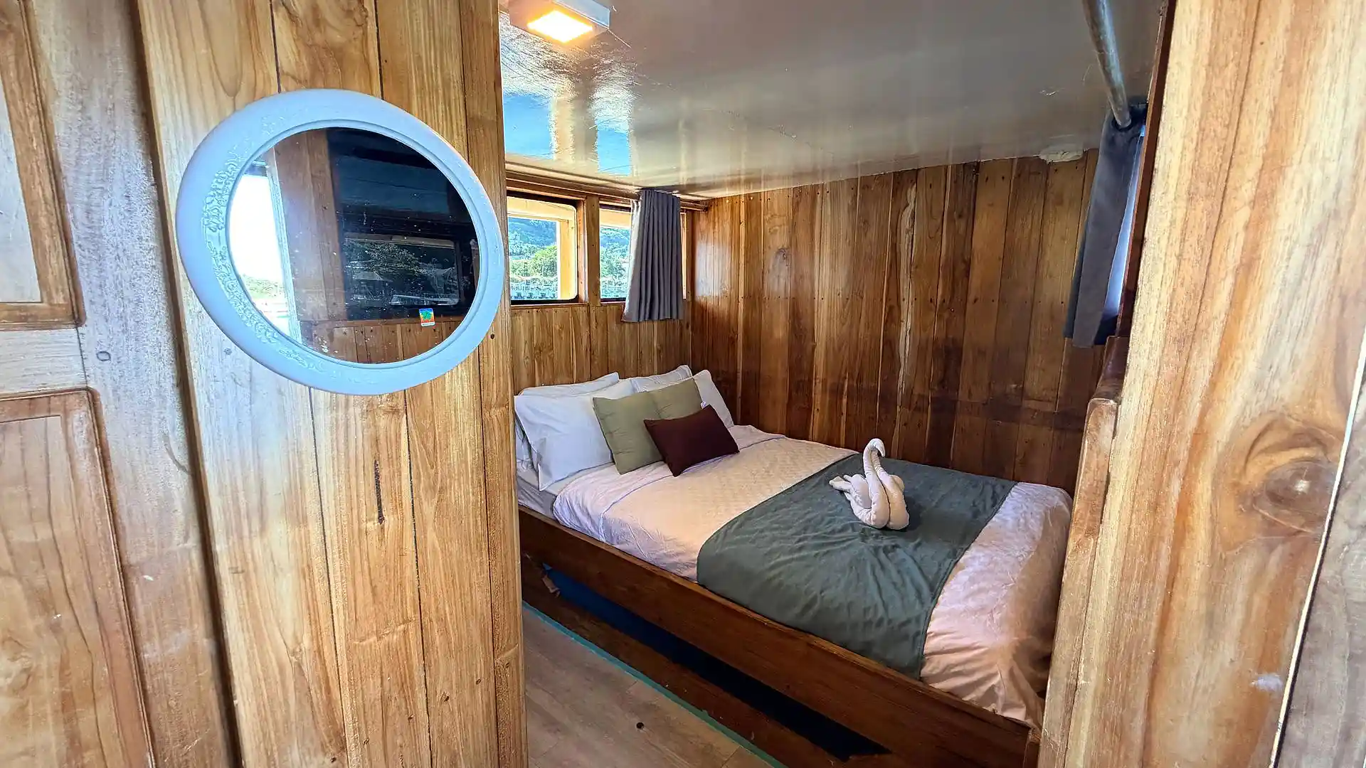 Superior Cabin 2 - Image 1