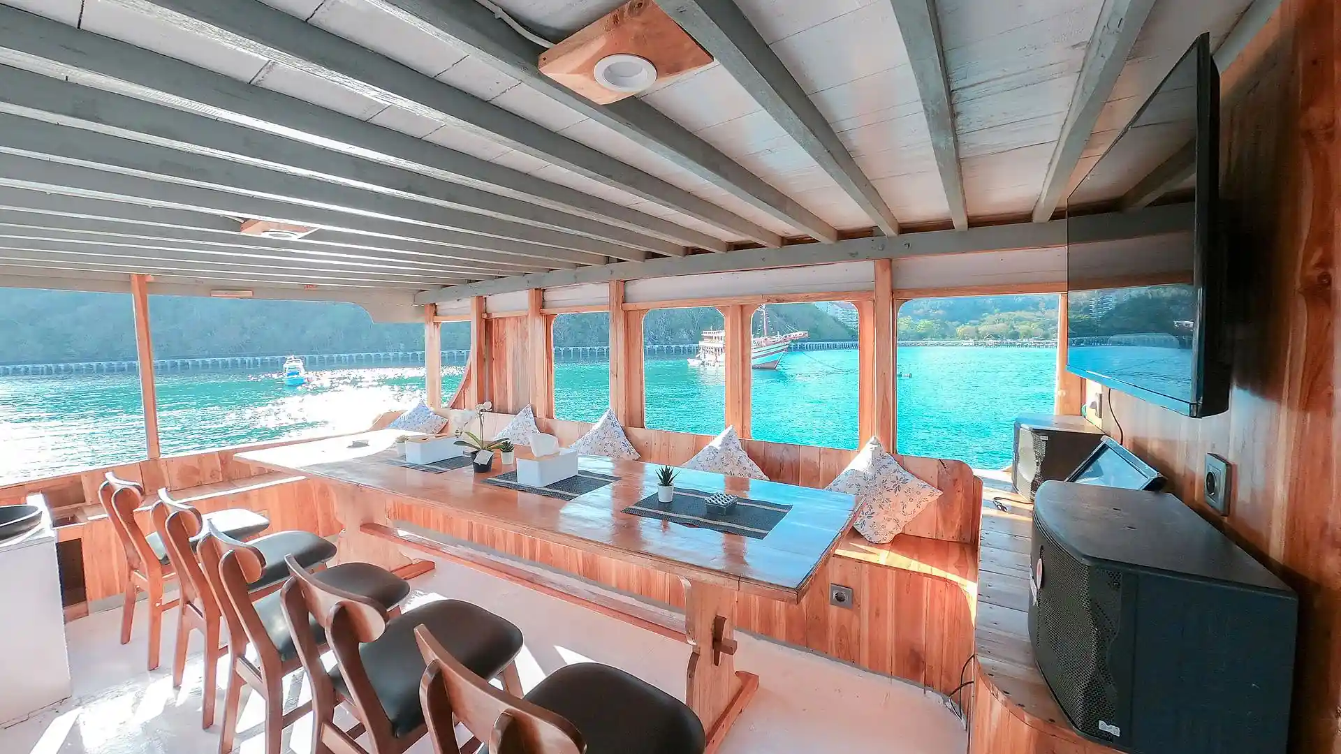 Yukai - Luxury Phinisi Komodo Charter 2026